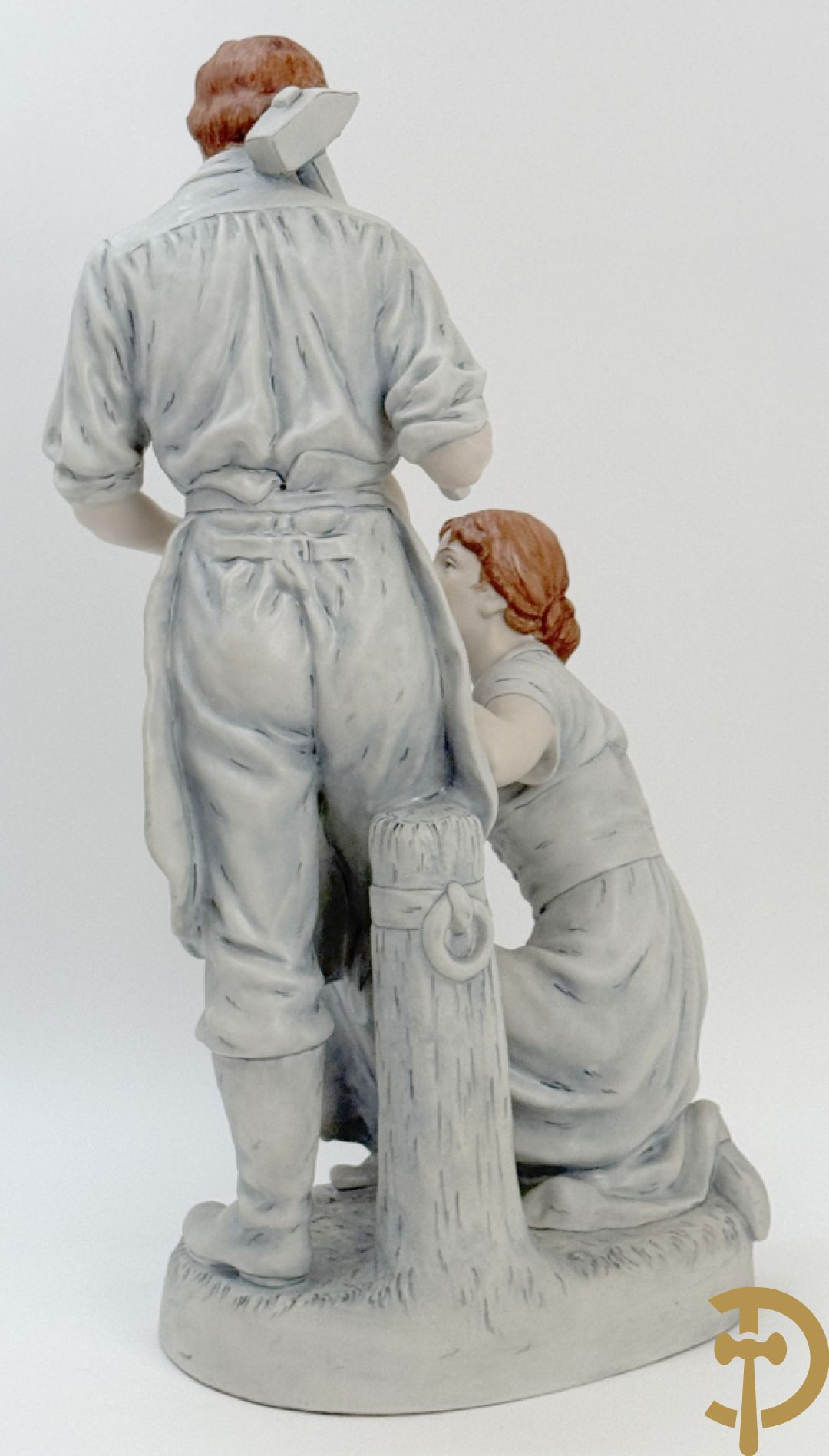 Royal Dux beeld van smid met vrouw en kind, nummer 11559