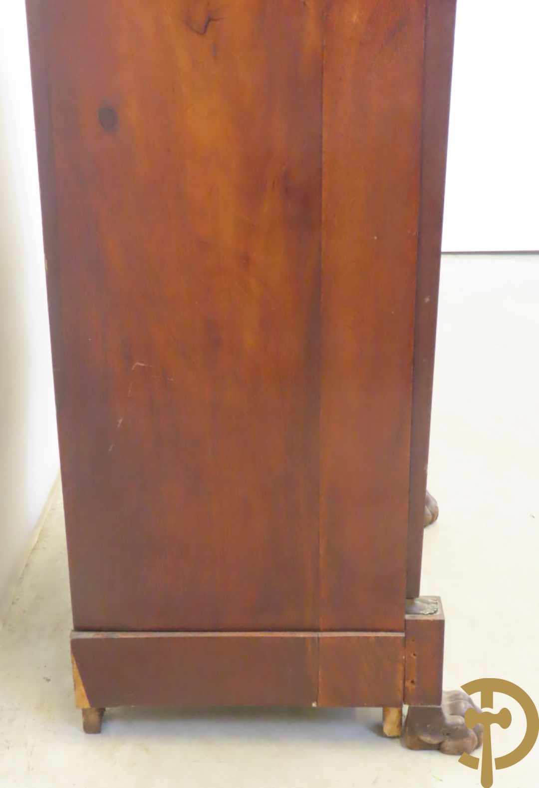 Mahoniehouten zesladenkast met schrijfblad bovenaan, Empire