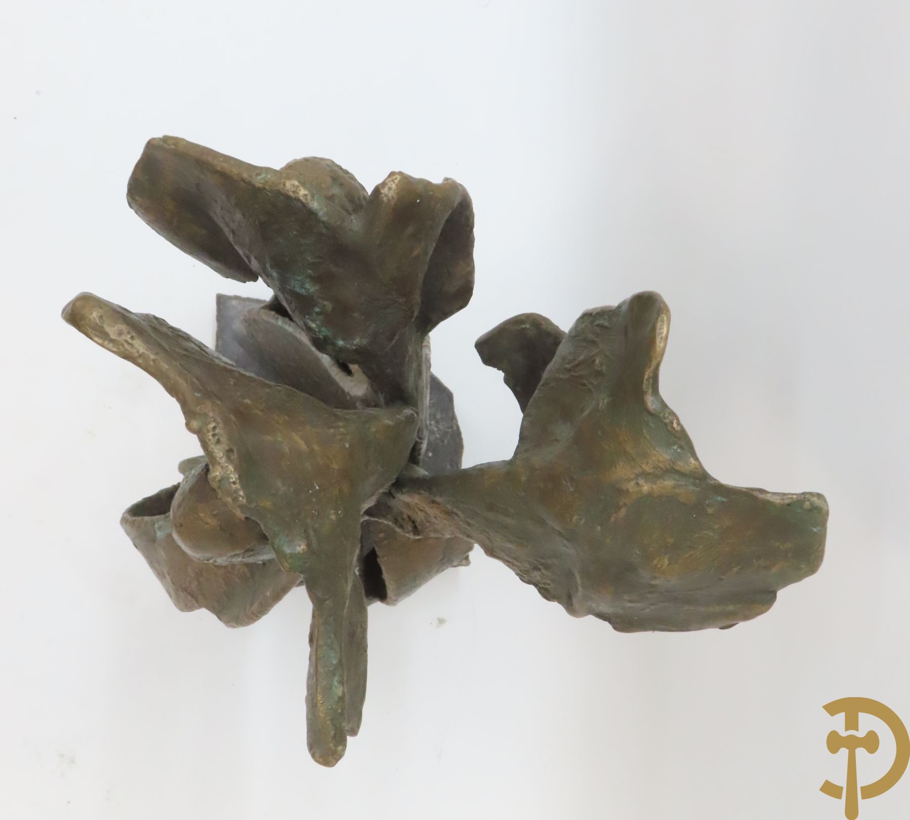 Lampens Marc (van) LM gemonogrammeerd - Bronzen gepatineerde bloem