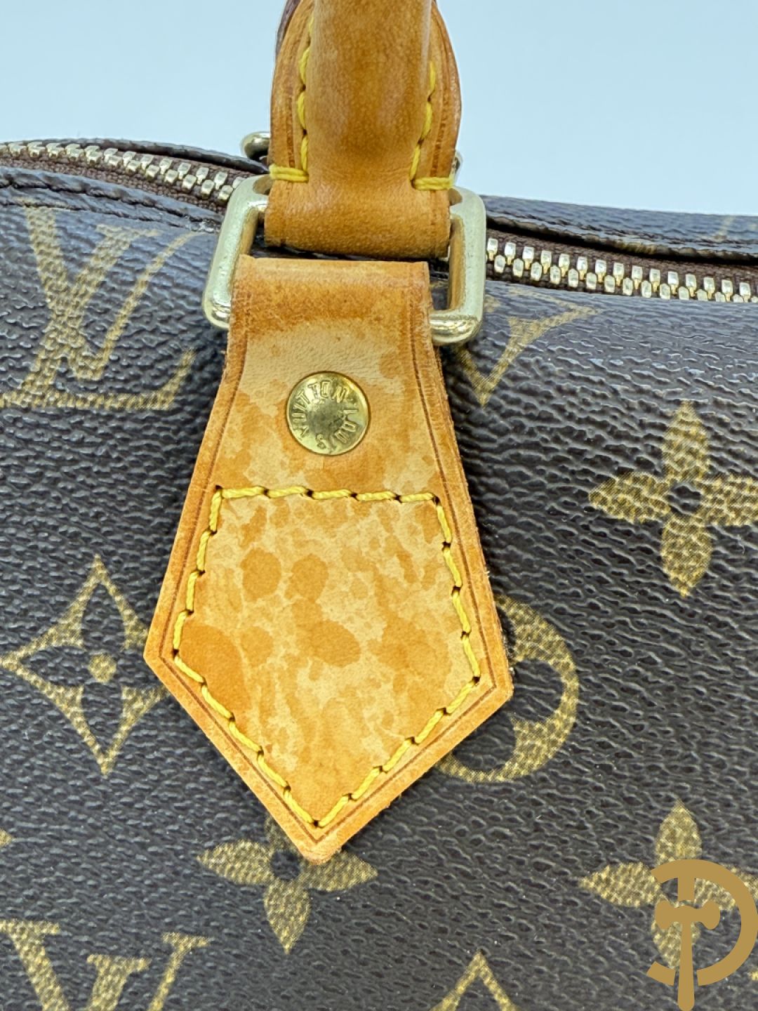 Louis Vuitton handtas met logo