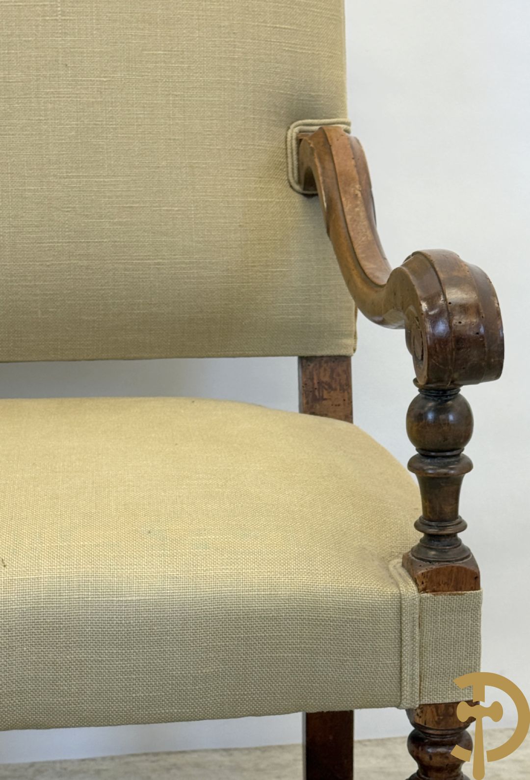 Paar notelaren Louis XVIII armzetels