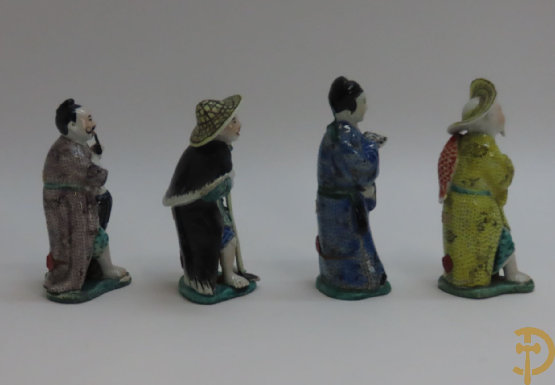 Vier Chinese porseleinen figuren