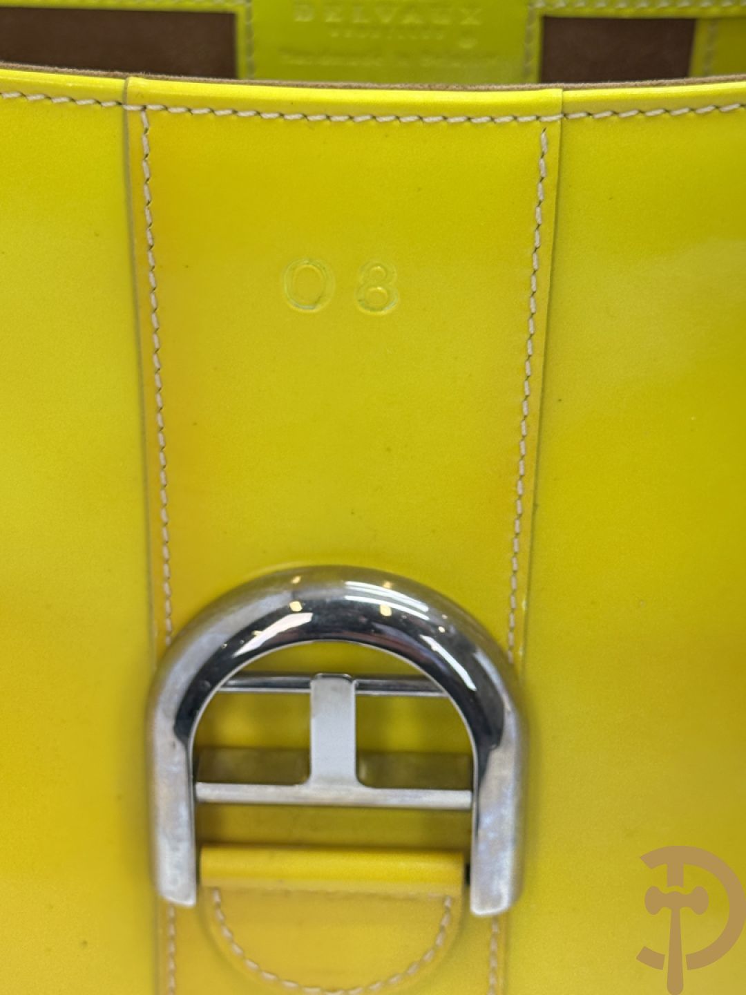 Unieke handtas Delvaux in fluo geel, model Brillant, gelimiteerde en genummerde serie 8/10, mode 2001 Landed - ontwerp van Walter Van Beirendonck uit 2001