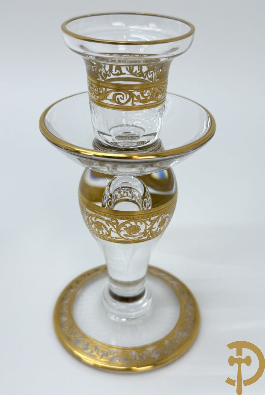 Paar lage kristallen kandelaars, Thistle Or, Saint Louis gemerkt