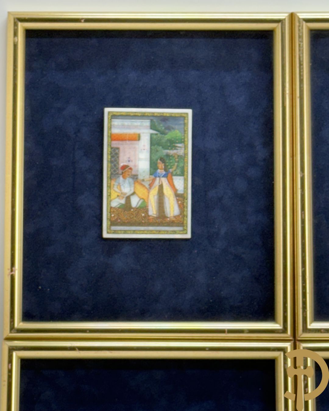 Zes Indische geanimeerde tekeningen van goden en liefdesscènes op gesteente