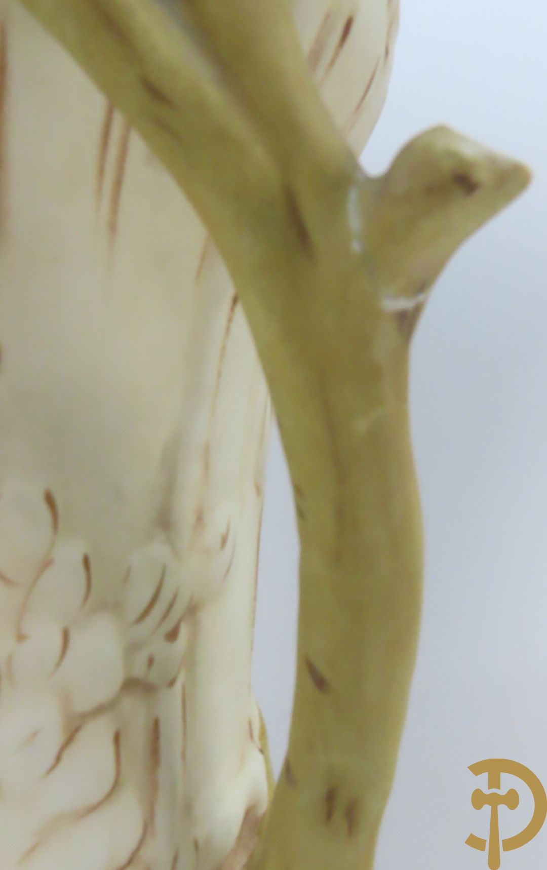 Paar Royal Dux vazen met herderpaar, gemerkt onderaan