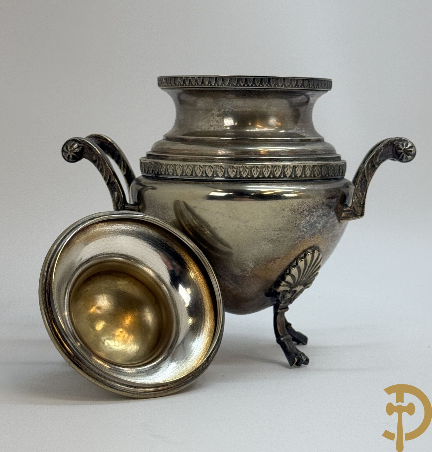 Verzilverd koffie en theestel op plateau, Metal Blanc getekend