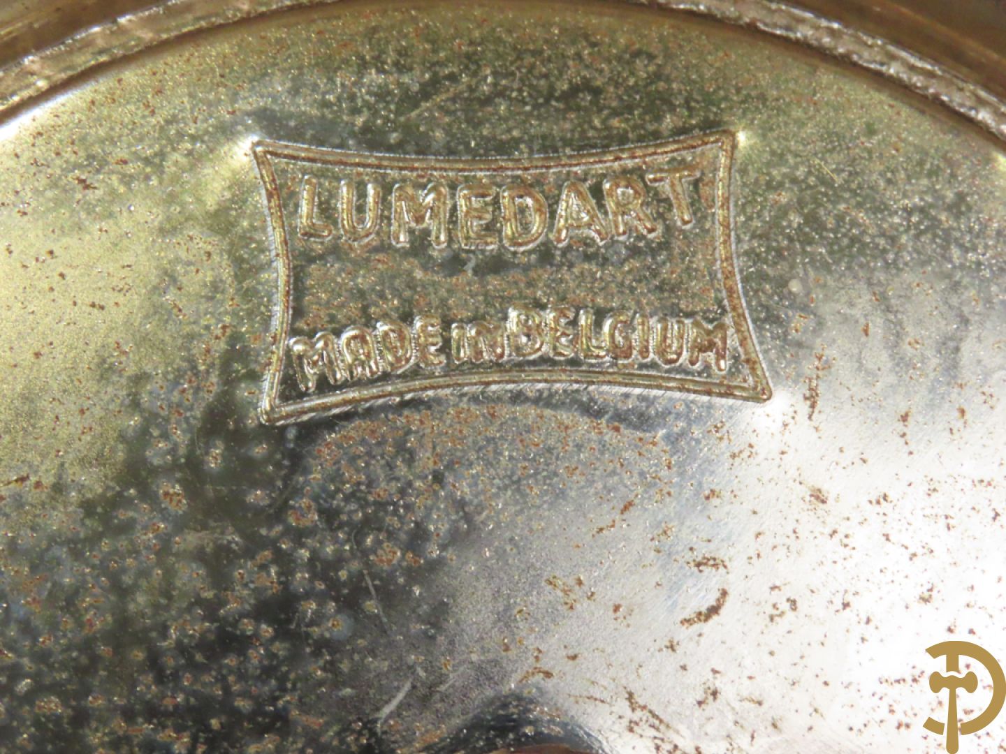 Twee porseleinen Stijl Sèvres cassolettes + dekselpotiche met bloemendecor + vijfarmige kandelaar Sèvres stijl, ACF