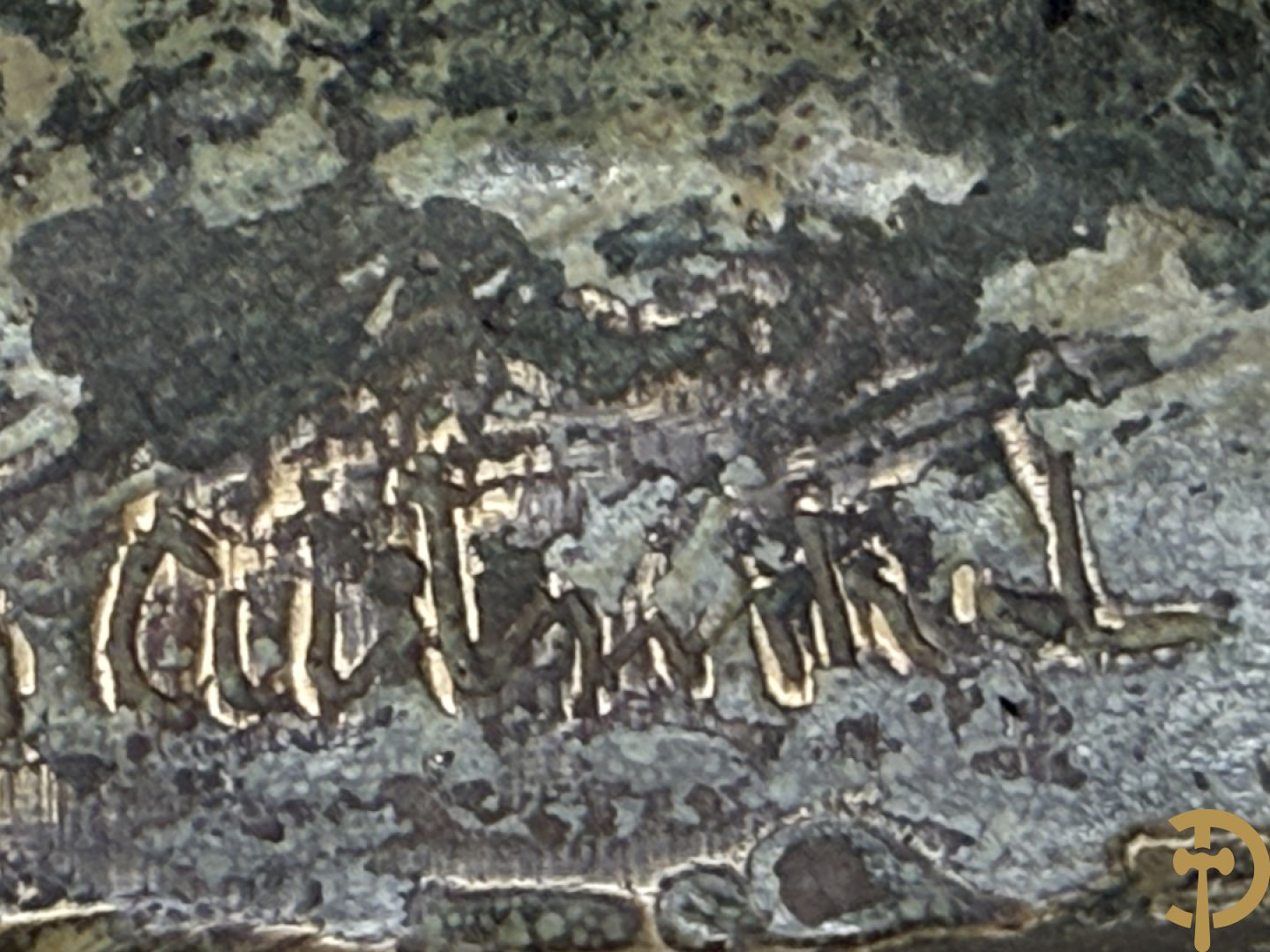 VAN CuL...(?) onleesbaar getekend achteraan Bronzen boegbeeld W.O. II Duits met tekens op marmeren sokkel