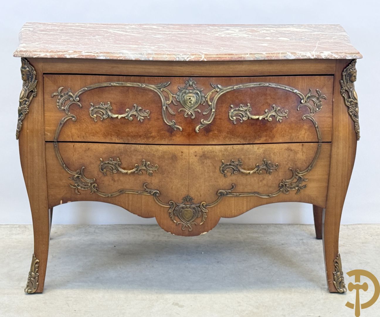 Notelaren Louis XV tweeladencommode met bronsbeslag en marmeren blad