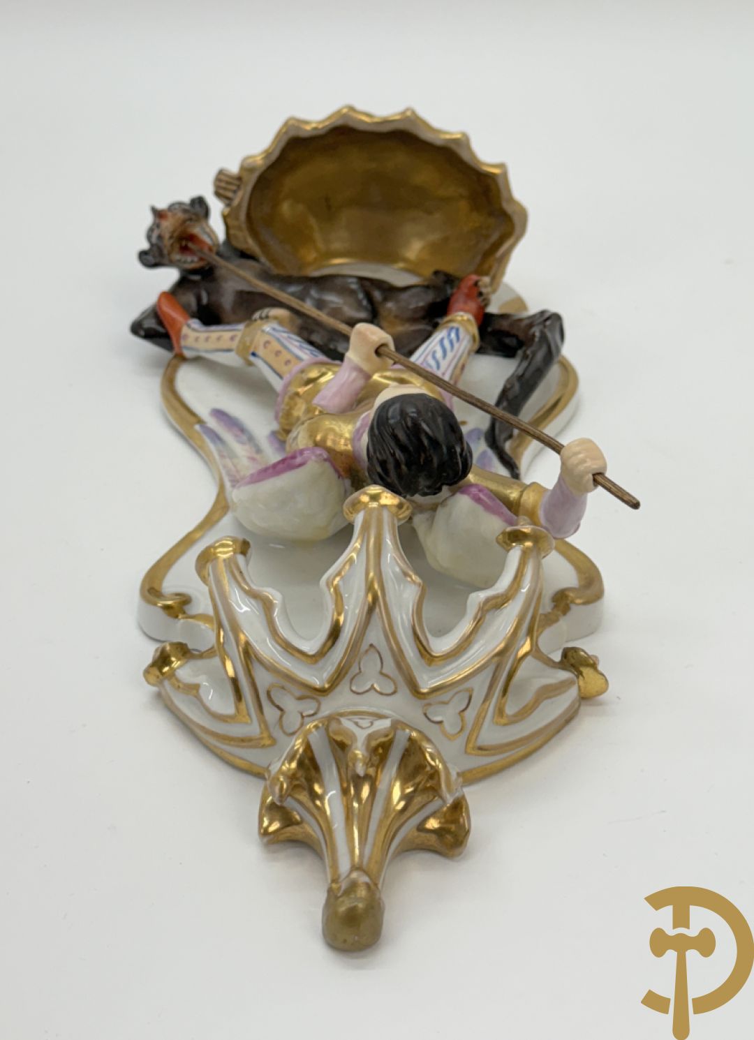 Meerkleurig Vieuw Paris wijwatervat met Sint Michael doodt de draak