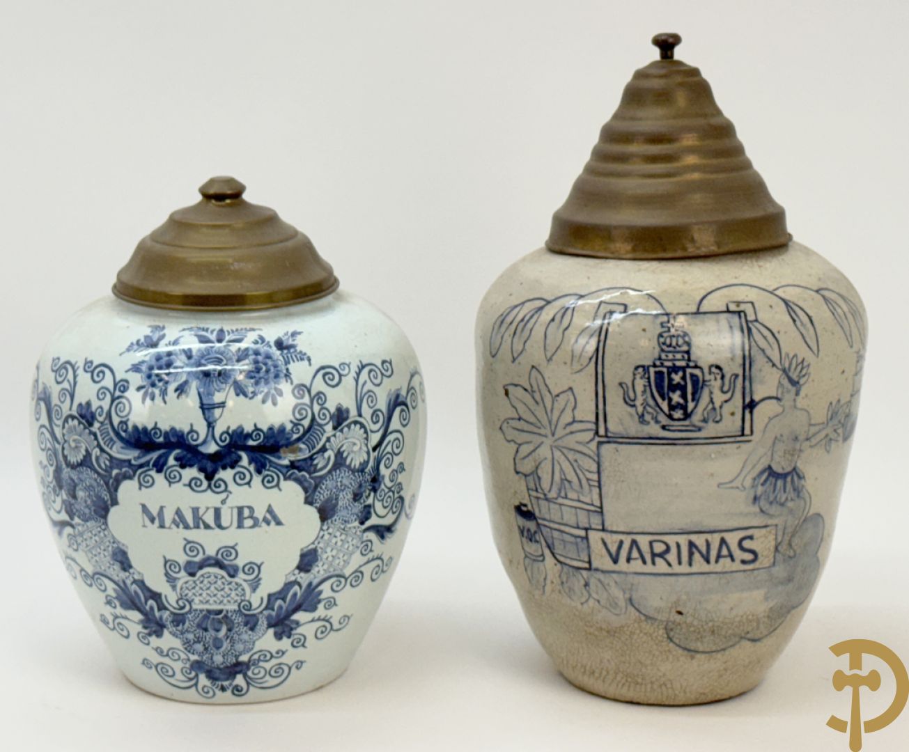 Tabakspot in Delftse faience, L.U. gemerkt onderaan + keramieken tabakspot