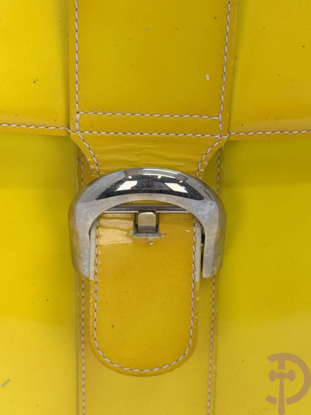 Unieke handtas Delvaux in fluo geel, model Brillant, gelimiteerde en genummerde serie 8/10, mode 2001 Landed - ontwerp van Walter Van Beirendonck uit 2001