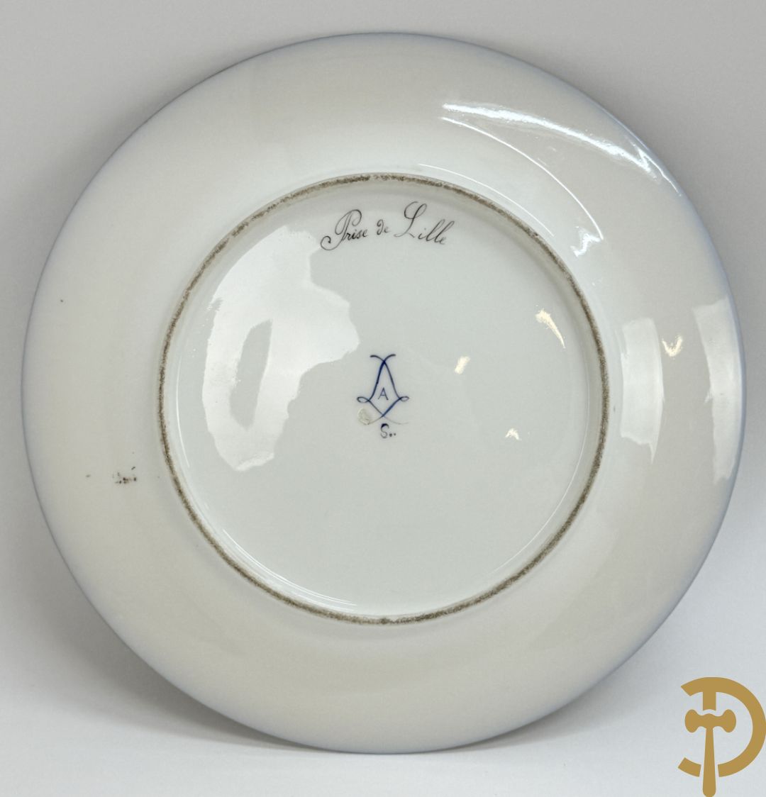 Paar handbeschilderde porseleinen Sèvres borden 