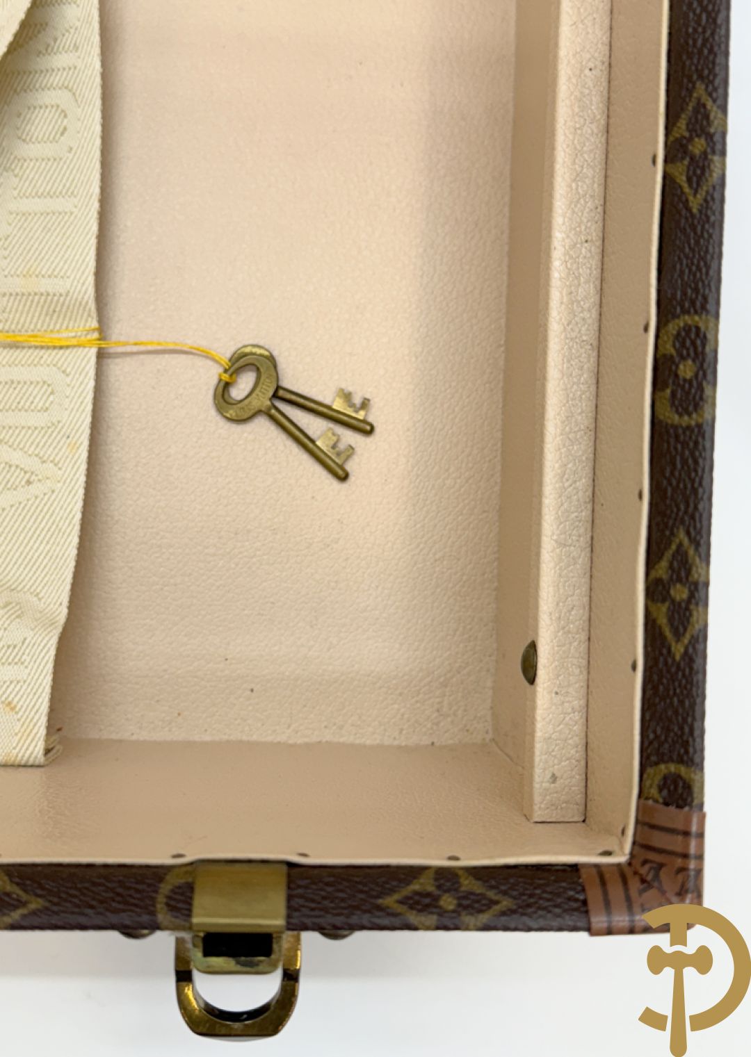 Louis Vuitton koffer met onderverdeling, genummerd 951674