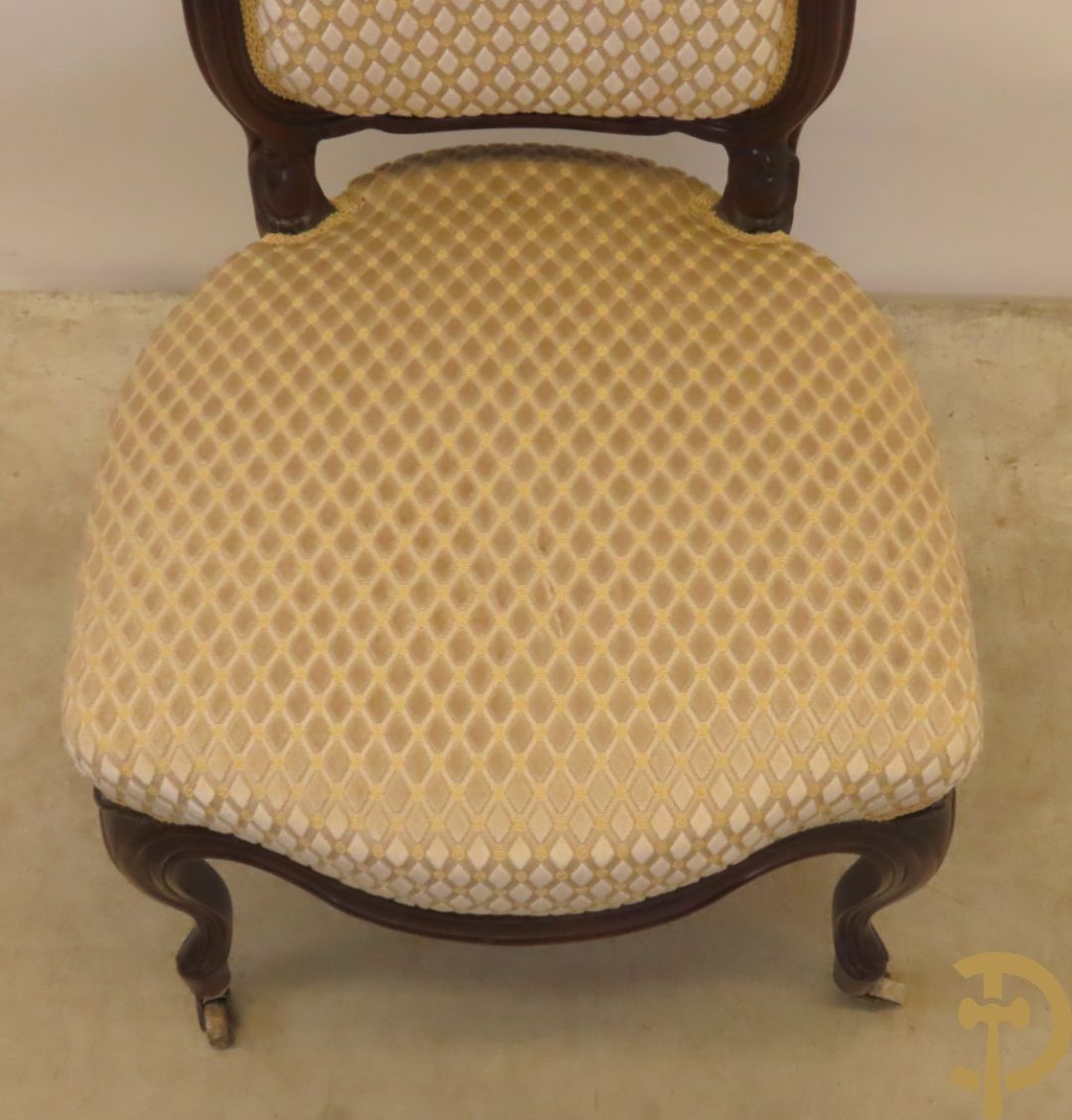 Louis Philippe salonensemble bestaande uit canapé, 2 armzetels en 2 stoelen