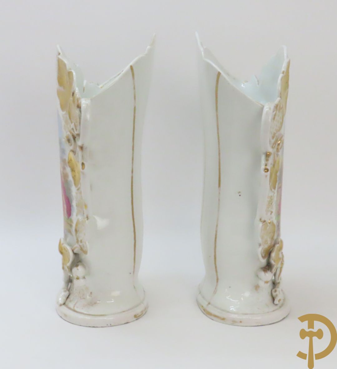 Paar porseleinen Vieux Paris vazen met decor van lieftallige dames