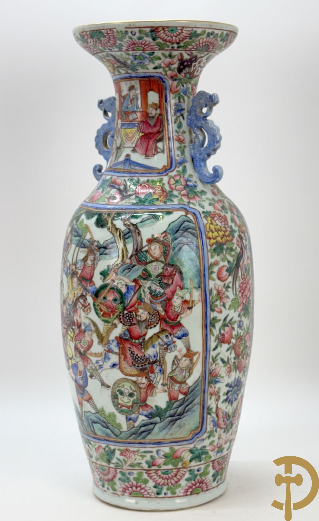 Chinese porseleinen vaas met geanimeerd krijgerdecor en vogeltaferelen