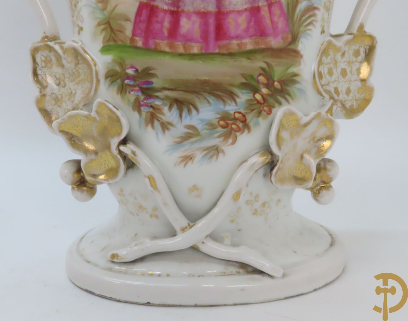 Paar porseleinen Vieux Paris vazen met decor van lieftallige dames