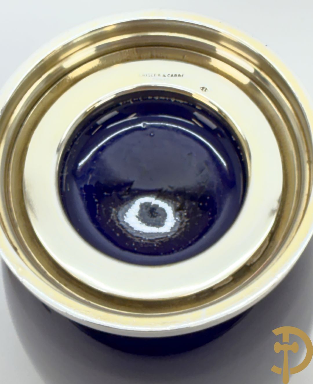 Paar Franse blauwe porseleinen vaasjes met massief zilveren hals en voet, Risler & Carre Paris gemerkt en gesigneerd R & C in ruitvorm