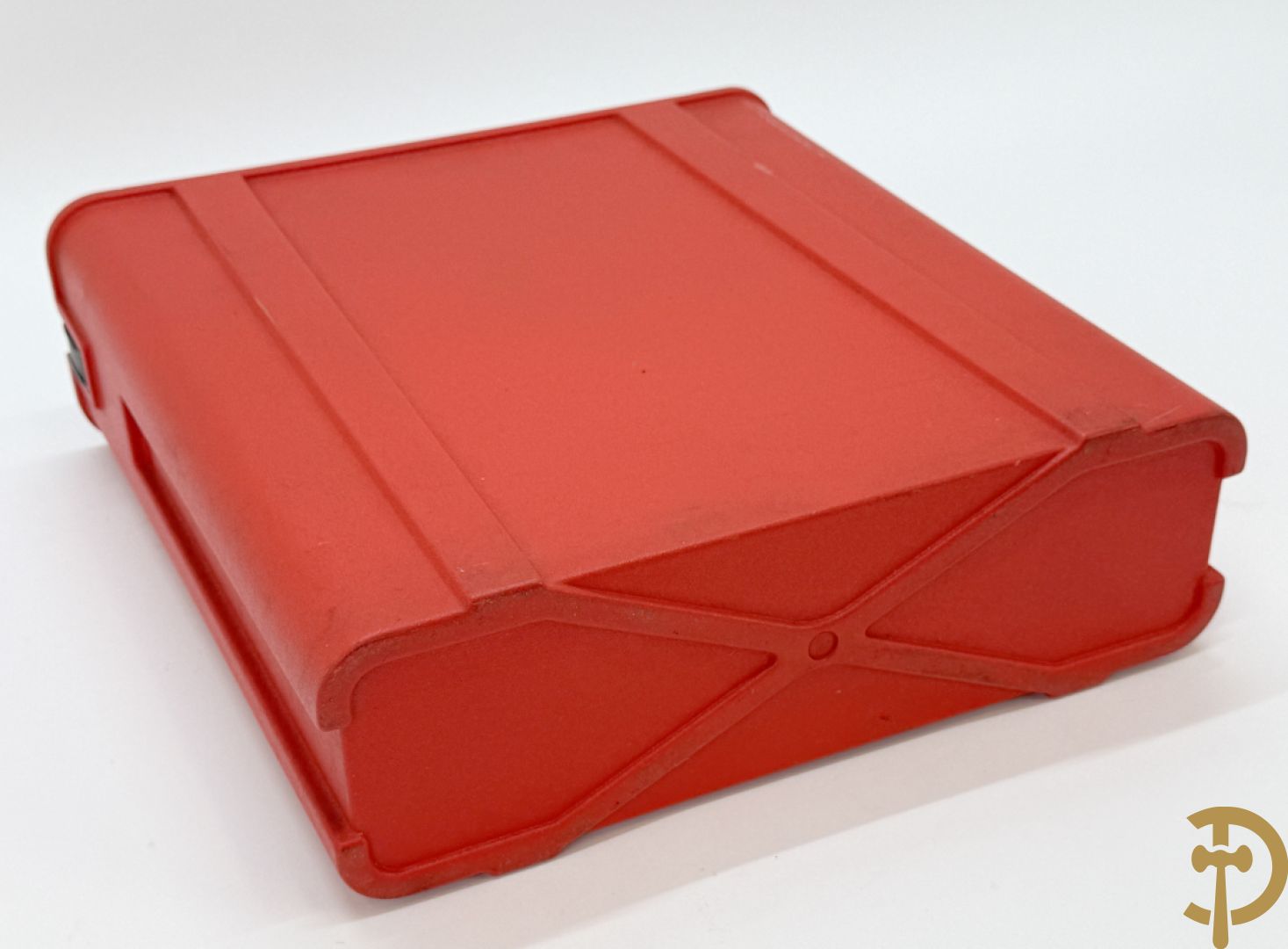 Typmachine in design plexi uitvoering door Olivetti 