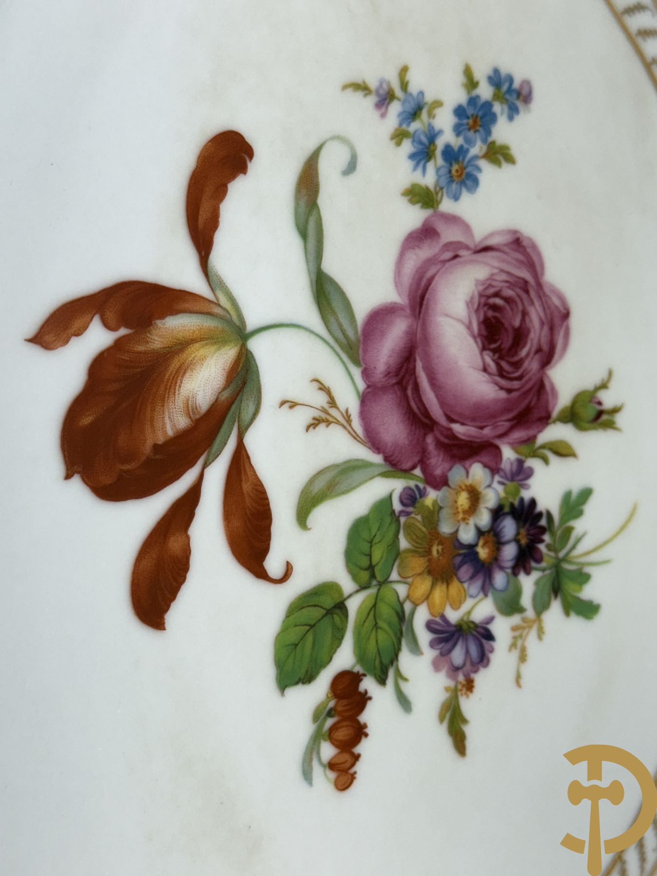 Wit porseleinen milieu de table met bloemendecor, Limoges gemerkt