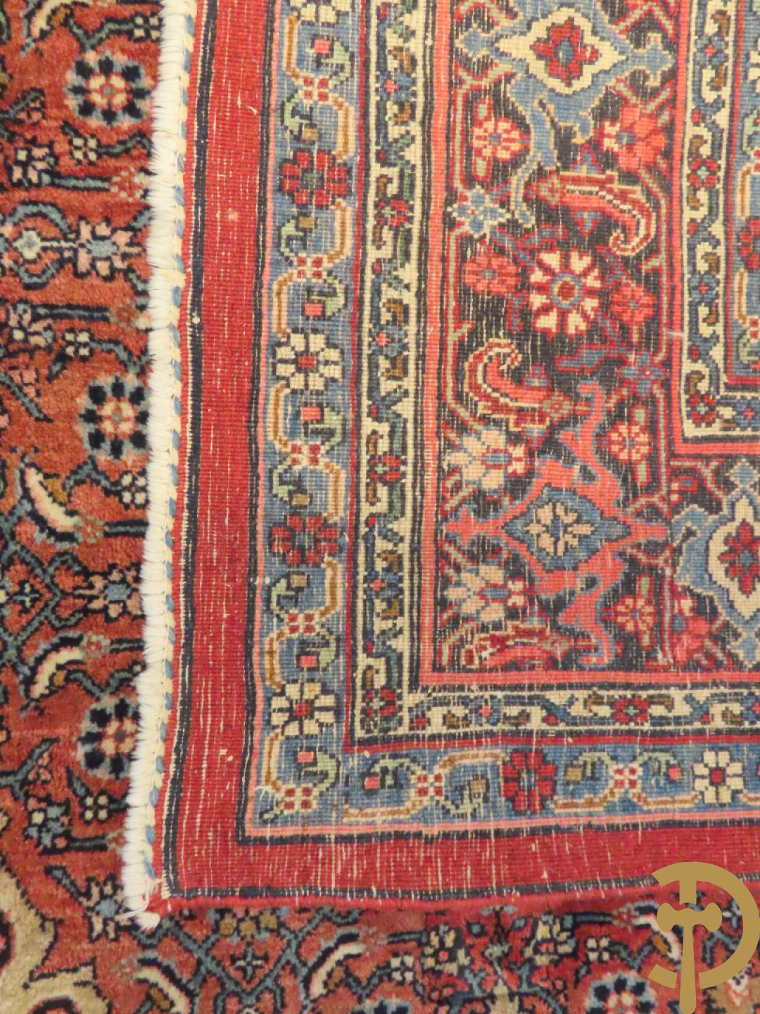 Oosters handgeknoopt tapijt