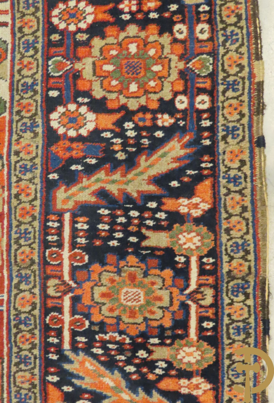 Antiek oosters handgeknoopt tapijt heriz