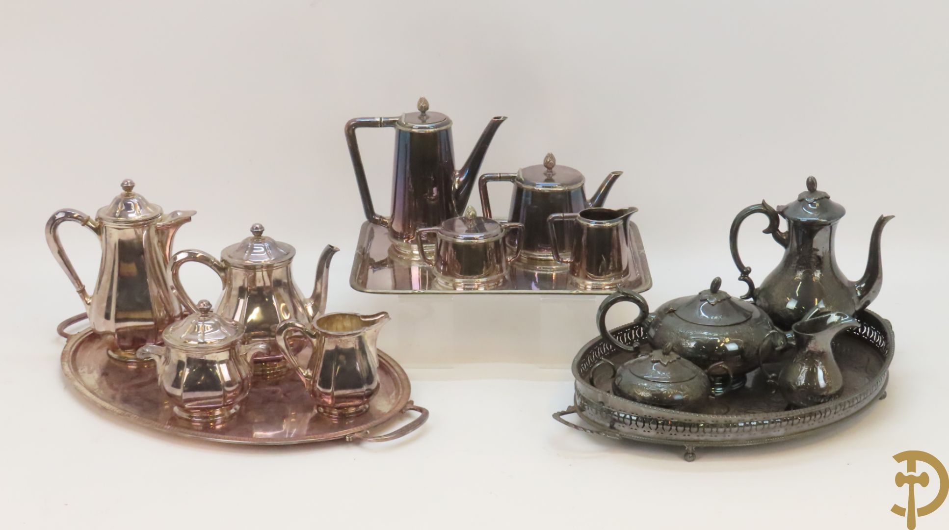 Drie verzilverde koffiestellen op plateau w.o. Wiskemann