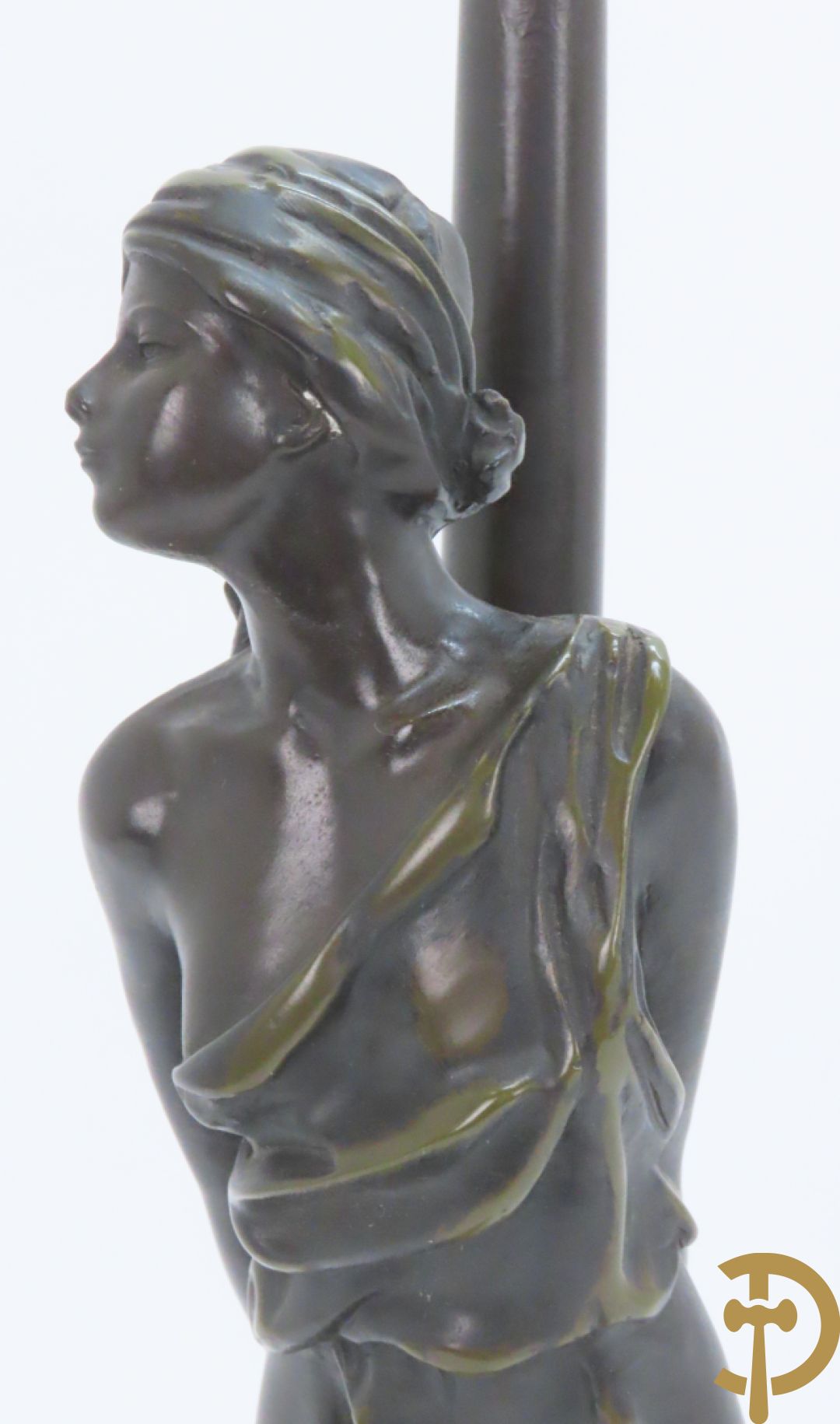 VILLANIS E. getekend (naar) 