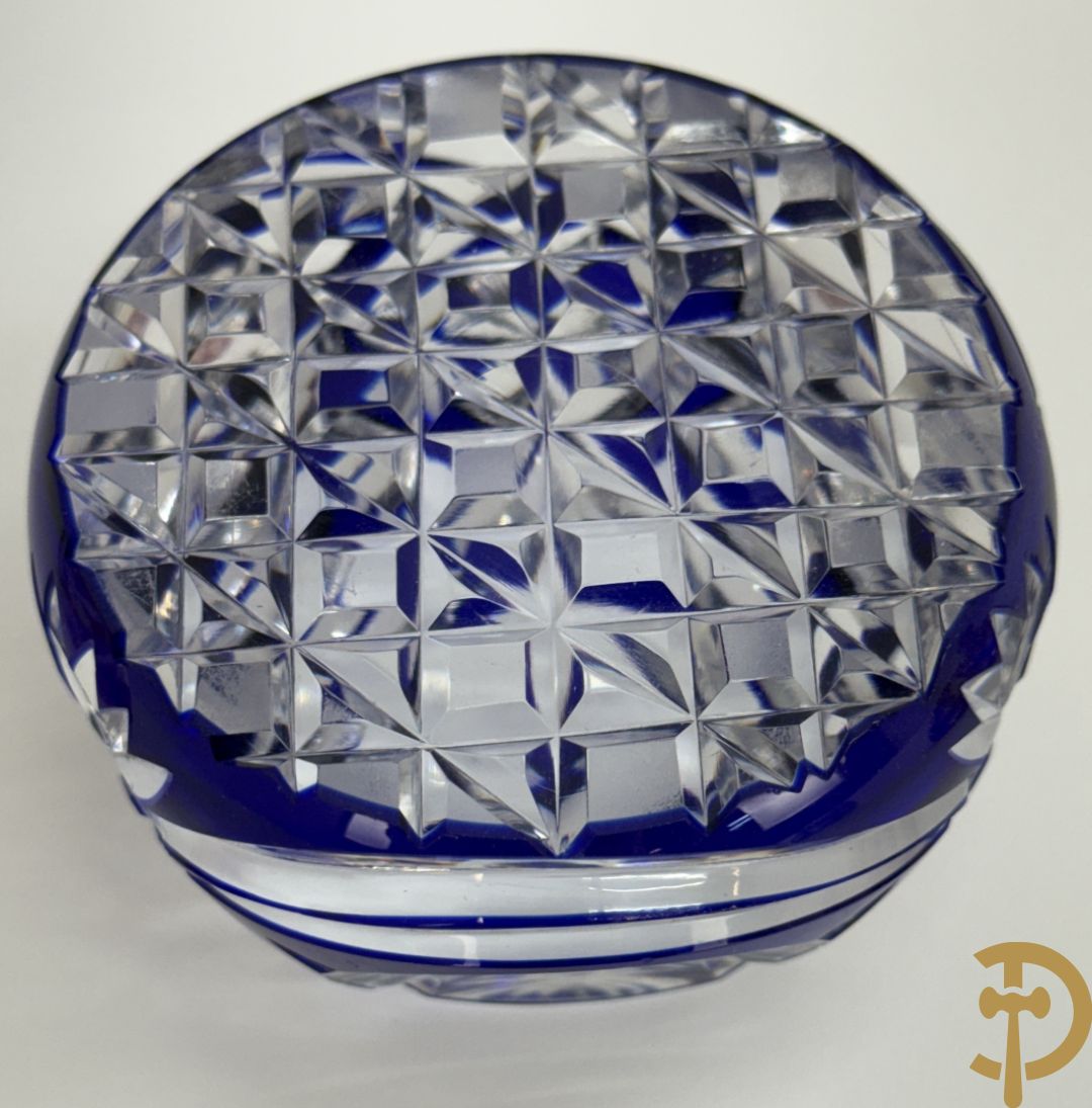 Twee presse papiers van Cristallerie d