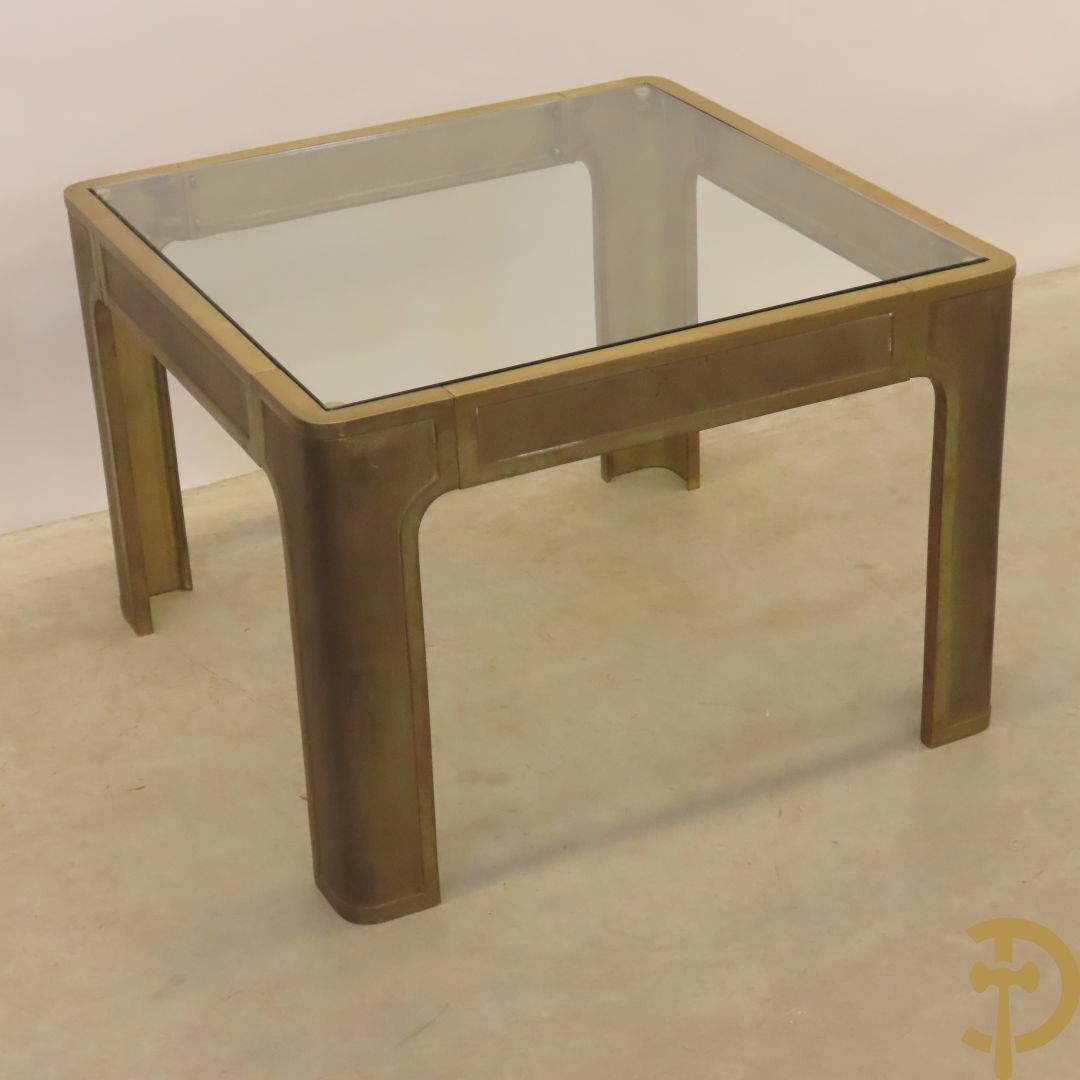 Koperen design bijzettafel met glazen blad en afgeronde hoeken