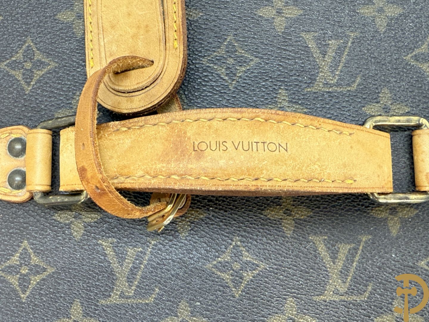 Louis Vuitton beauty case met verschillende vakjes en genummerd 948947