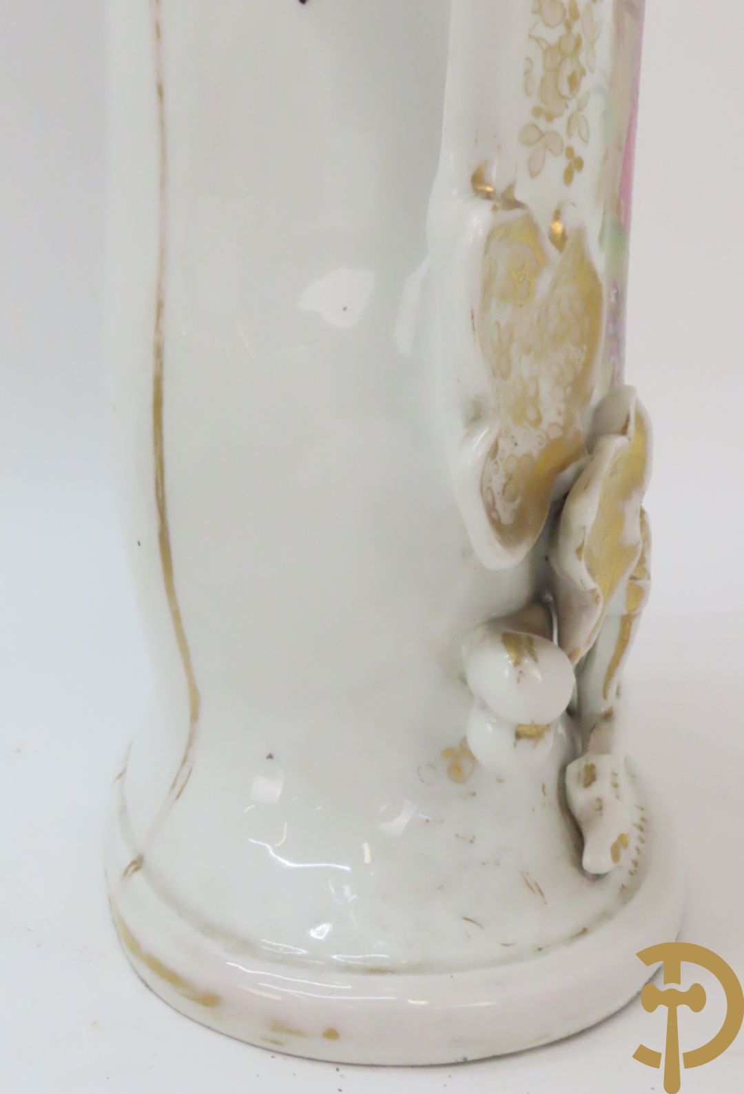 Paar porseleinen Vieux Paris vazen met decor van lieftallige dames