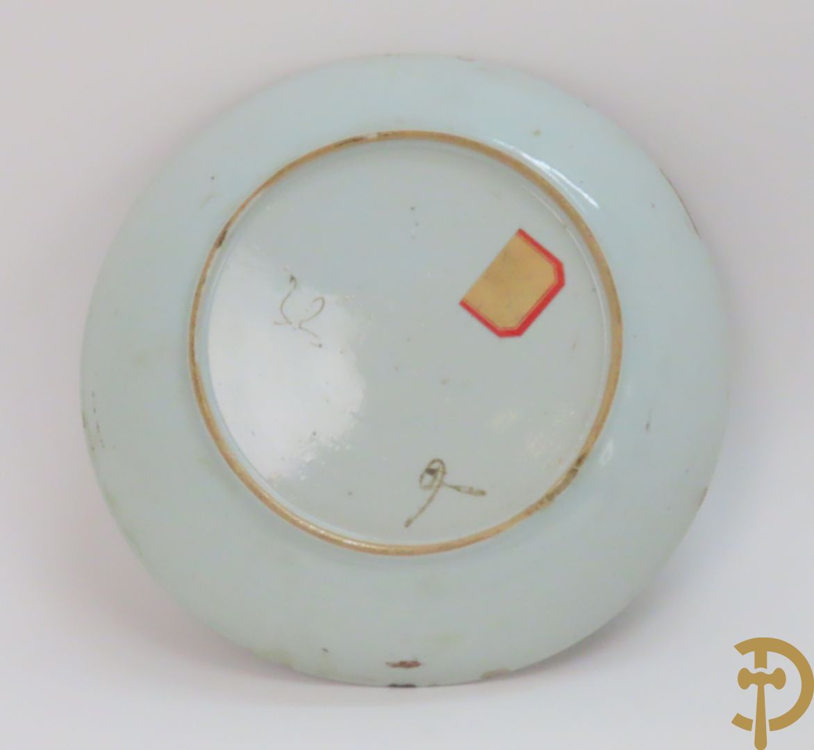 Paar Imari borden + 1 ander Imari bord + 2 Imari coupjes + Imari schoteltje