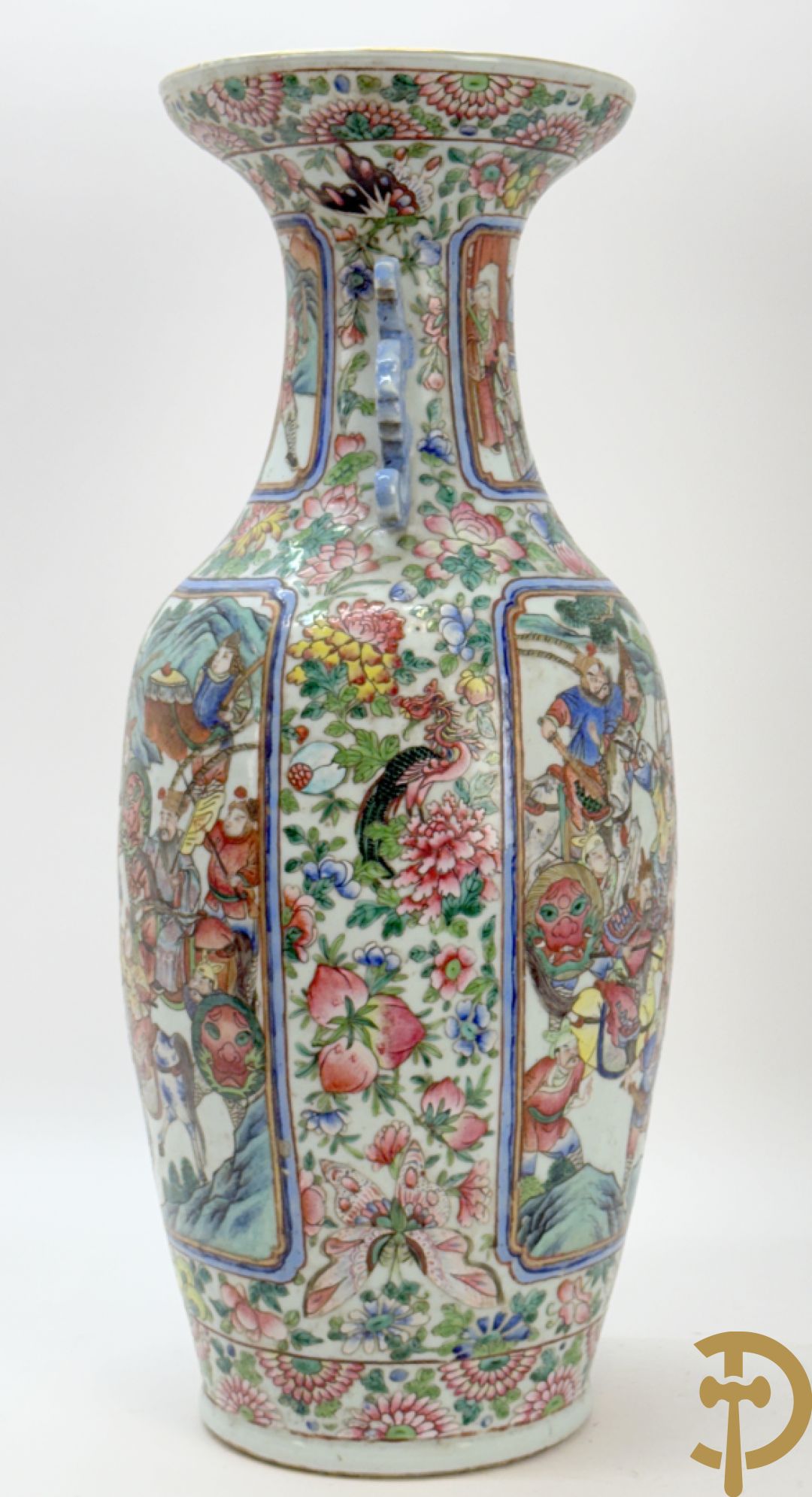 Chinese porseleinen vaas met geanimeerd krijgerdecor en vogeltaferelen