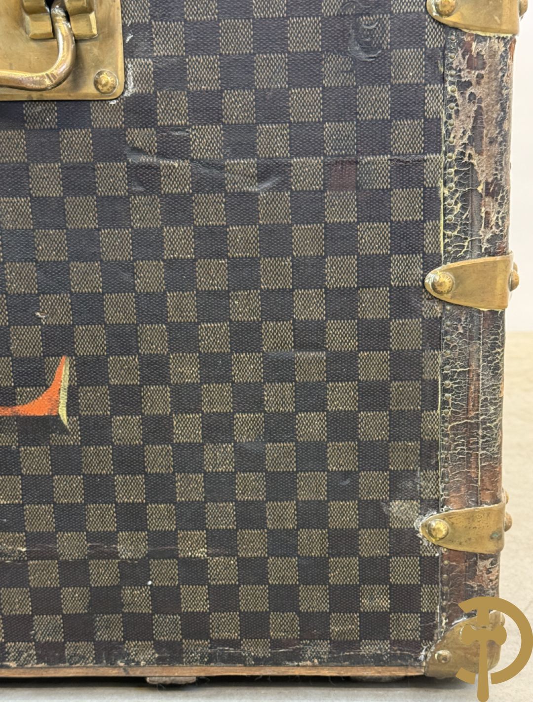 Antieke reiskoffer Louis Vuitton met houten latten, genummerd N41601, met bijhorende sleutel