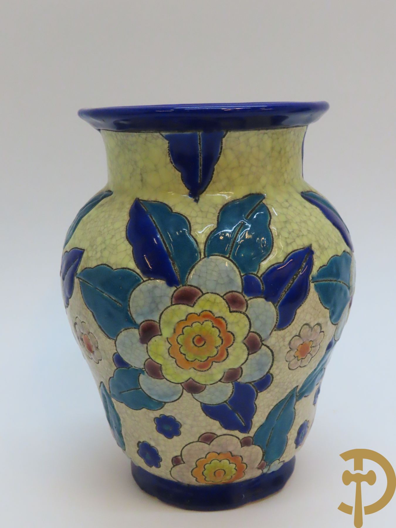 Boch Keramis vaas met bloemen, decor 2765 + Boch Keramis vaas, decor 2542