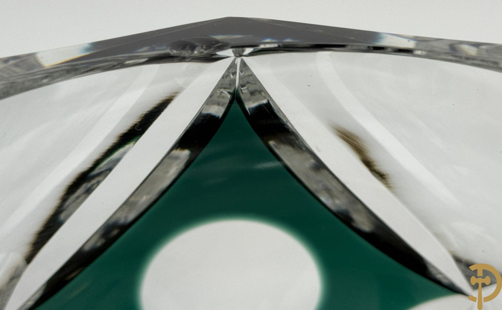 Bolle groene handgeslepen kristallen Val-Saint-Lambert vaas