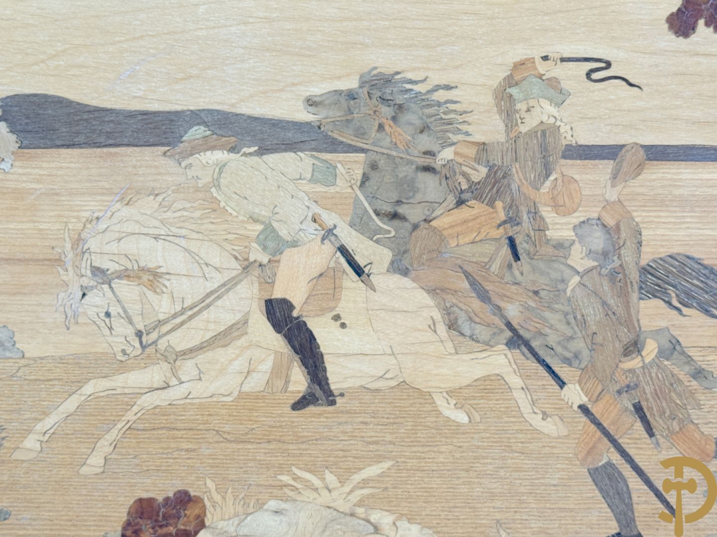 Gemarketteerde jachtscène met honden en paarden in houtsnijwerk