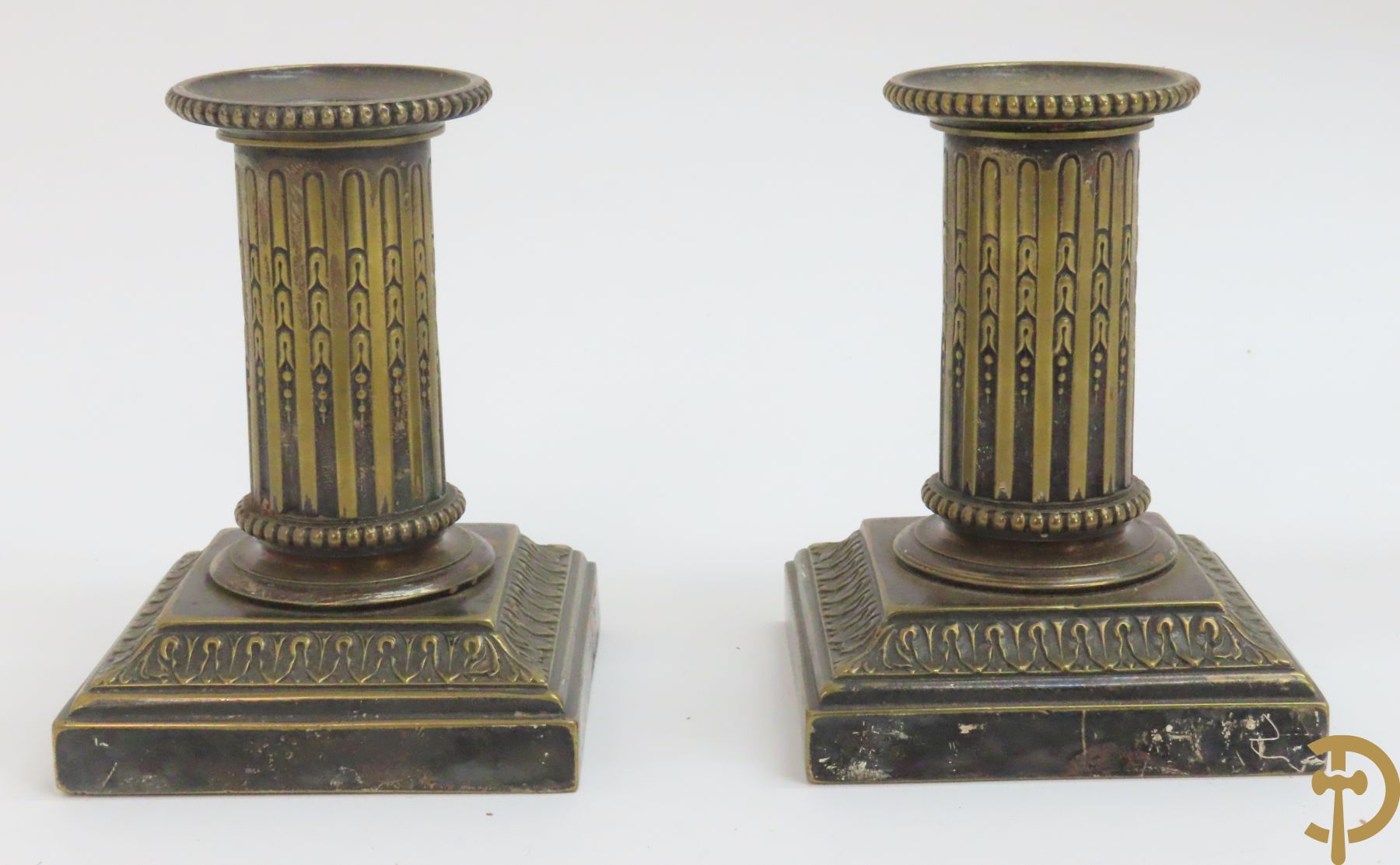 Zes paar verzilverde kandelaars