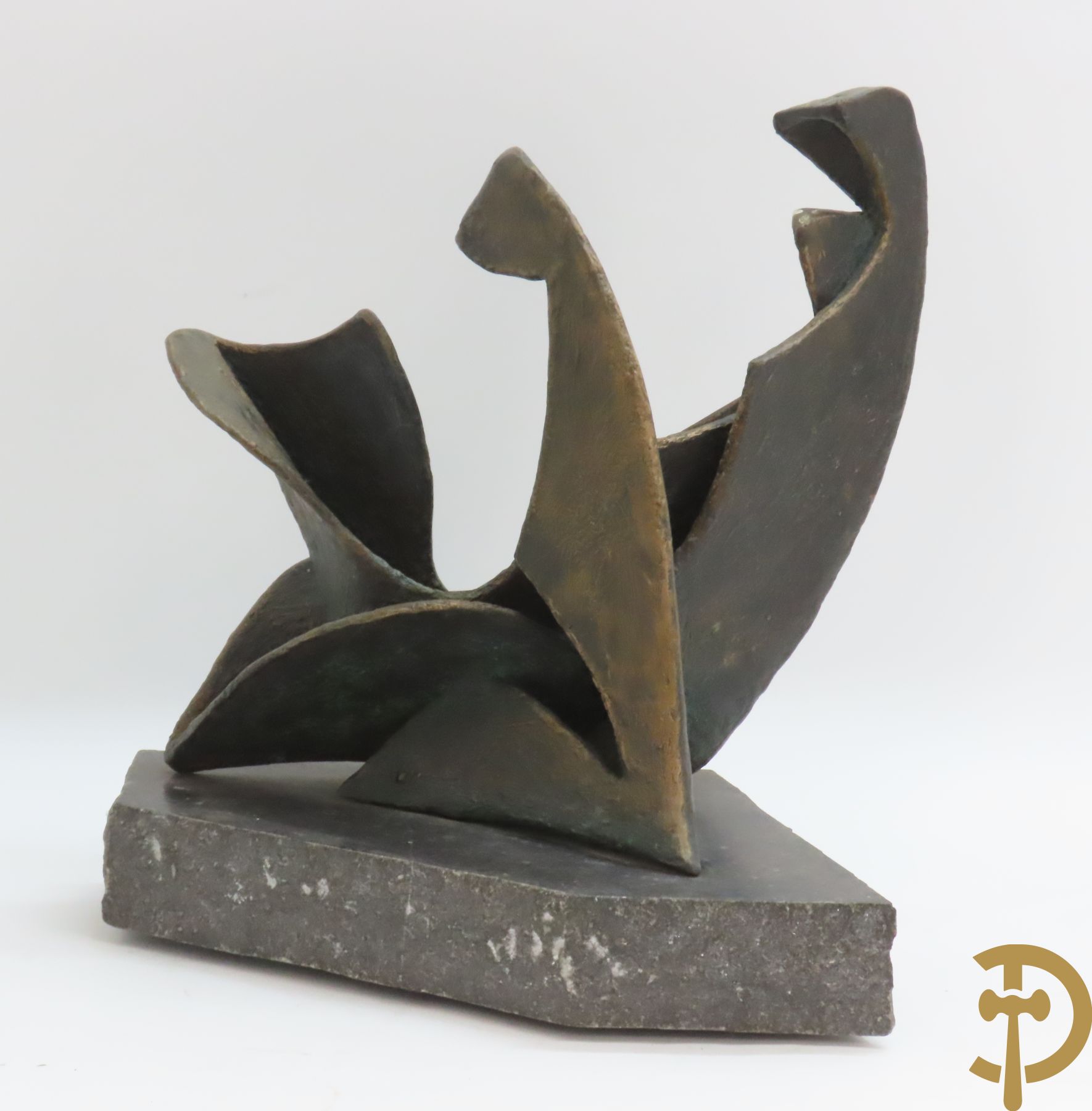 Lampens Mark (van) LM gemonogrammeerd 