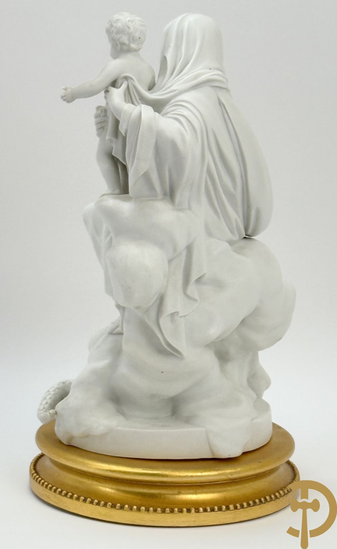 Boizet getekend, witte biscuit van Madonna met kind steunende op slang, gemerkt Sèvres, op vergulde sokkel