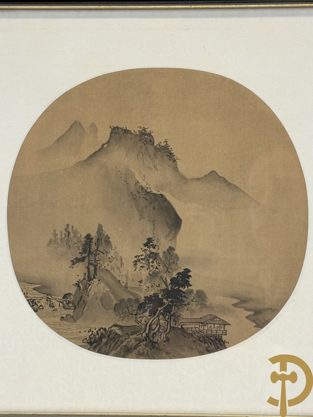 Drie ronde Aziatische zijdeschilderingen + Aziatische zijdeschildering