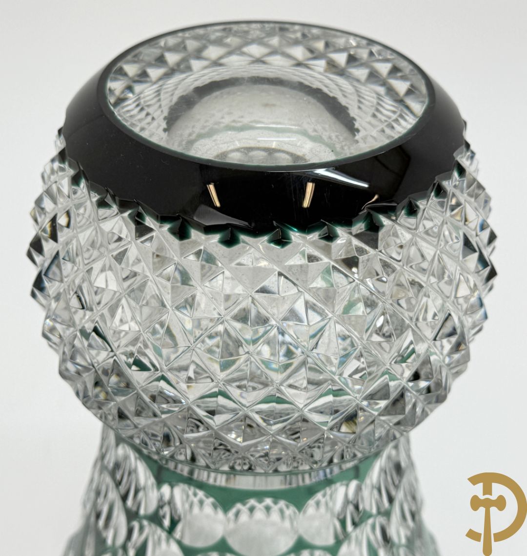 Val Saint Lambert : Groen gekleurde handgeslepen kristallen vaas