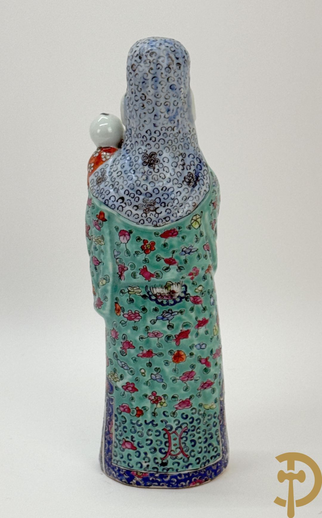 Chinese porseleinen wijsgeer met kind op de arm