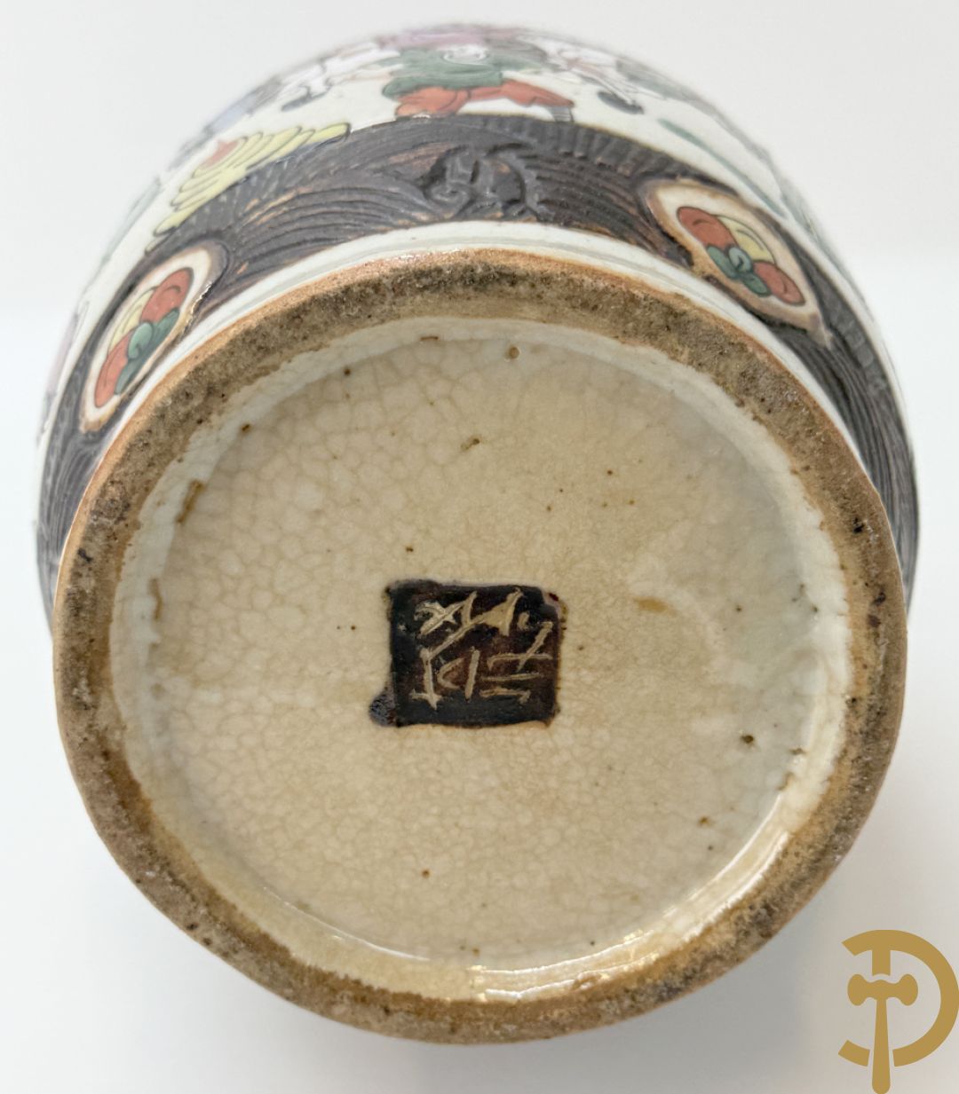 Paar Nankin vazen met krijgerdecor