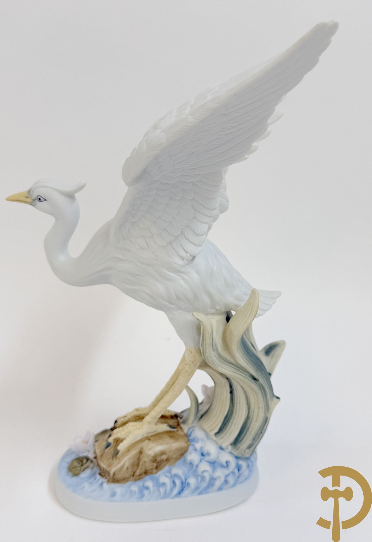 Vier Spaanse gekleurde biscuits met kinderen, Zaphir gemerkt + Italiaanse biscuits met cupido