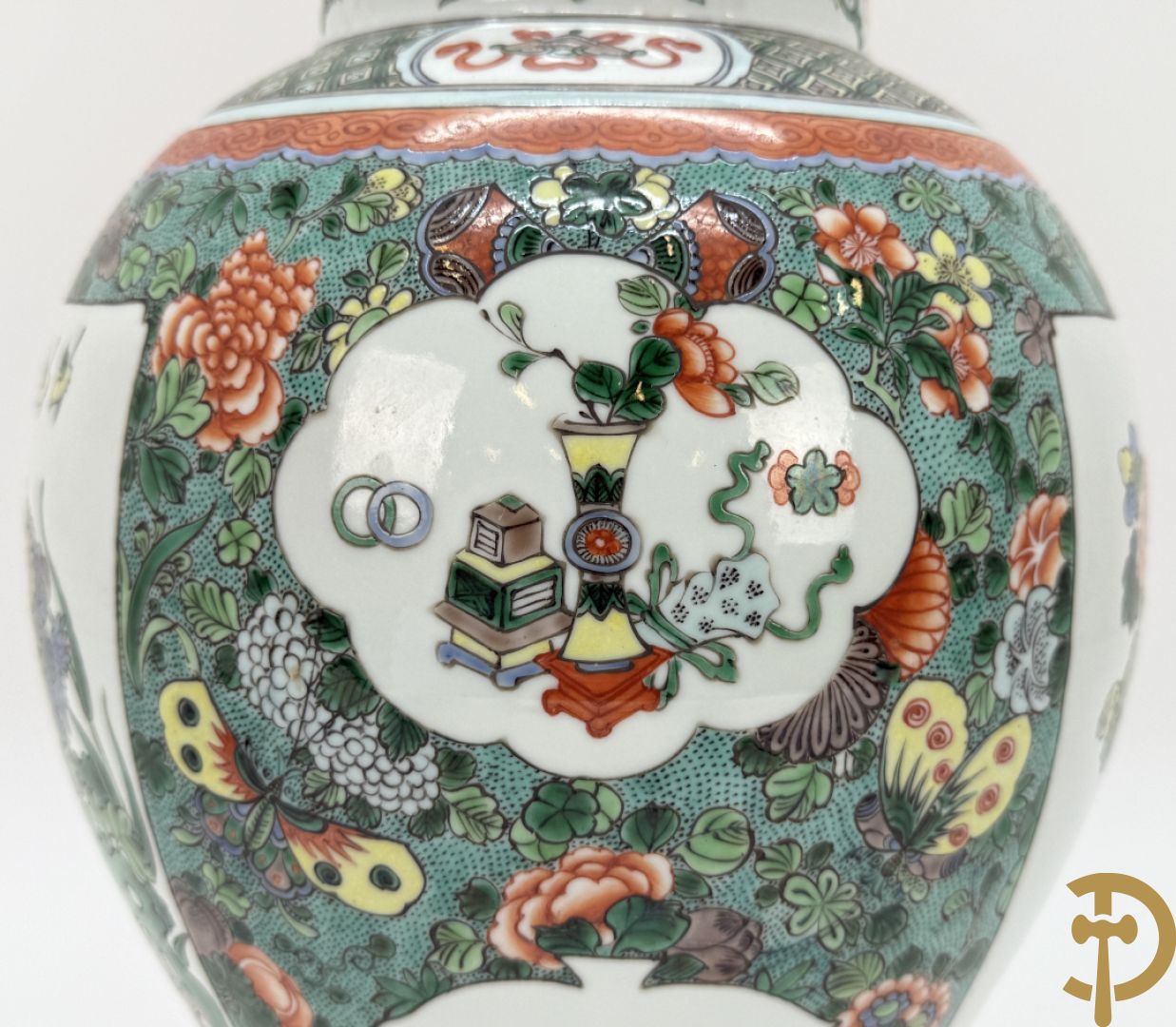 Chinese porseleinen dekselvaas met bloemen- en vogeldecor