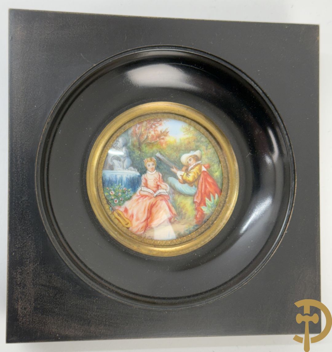 Vijf miniaturen met damersportretten en romantische scène, waarvan 4 getekend : de Roussely, Canova, Siluce ? en Domery ?